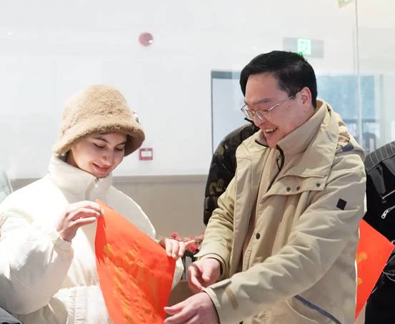 UZK)S9L1N}@W02J512CJ7H8